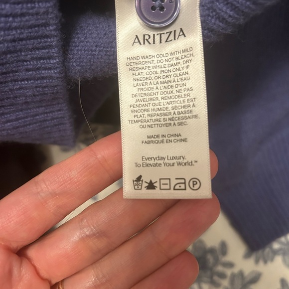 Wilfred London Wool Cashmere Cardigan
Nightshade Blue - Picture 6 of 7